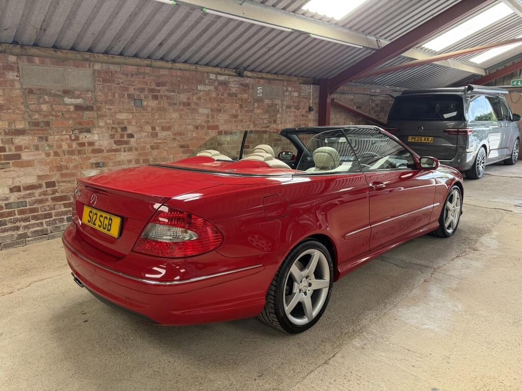 Mercedes-Benz CLK view 10