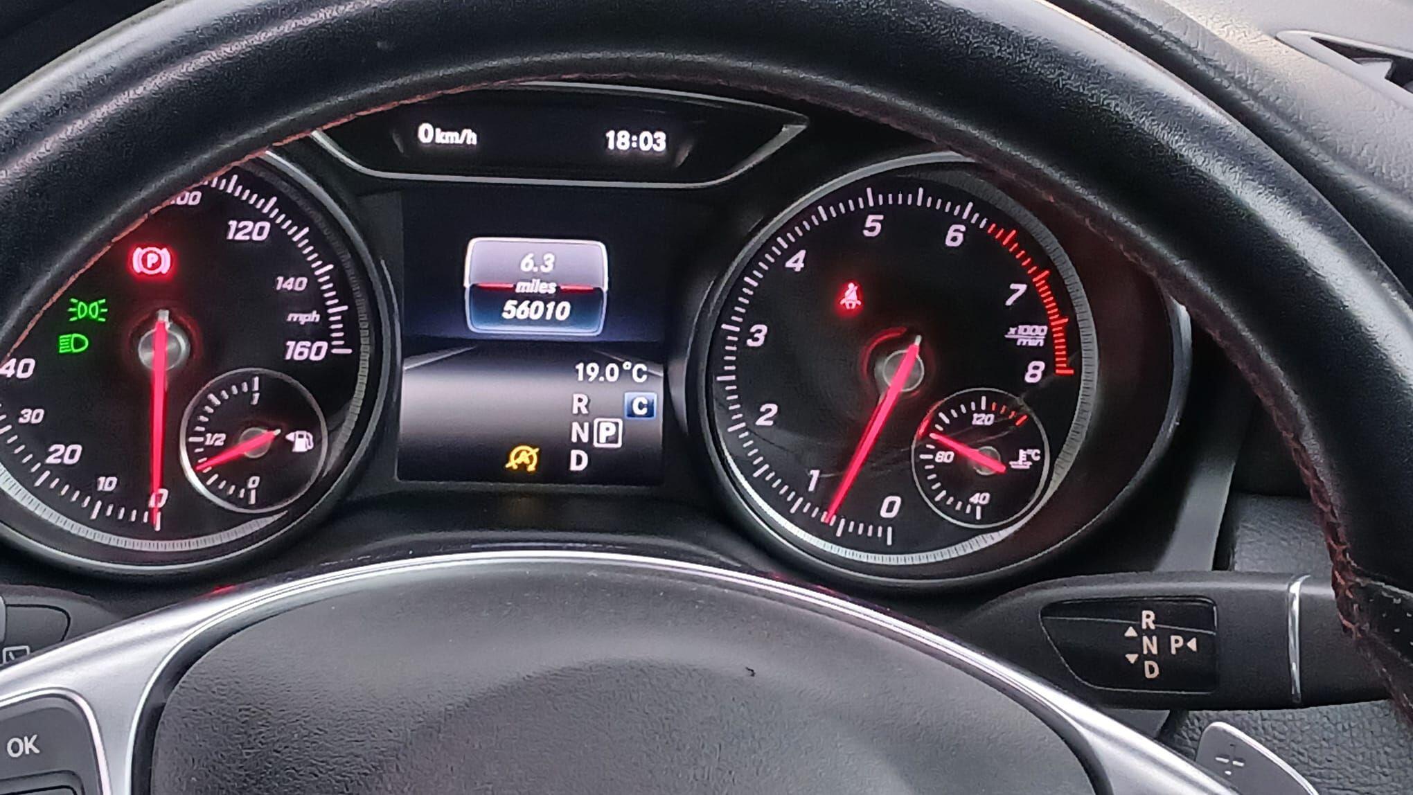 Mercedes-Benz Gla view 50