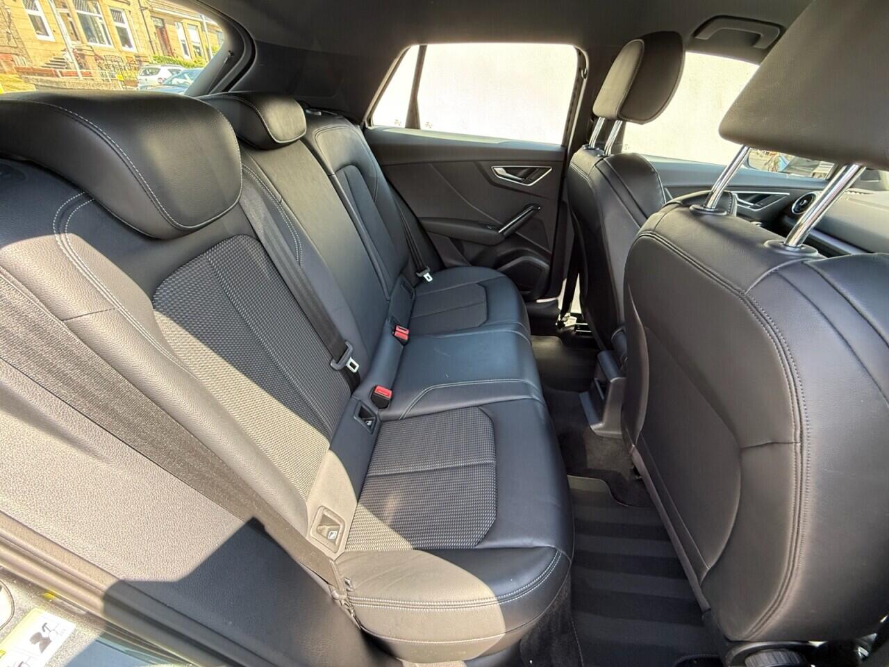 Audi Q2 view 22