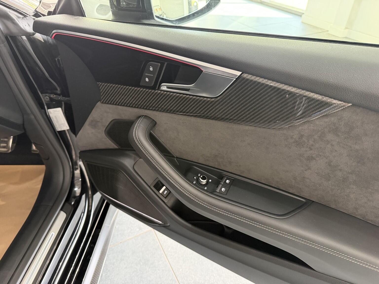 Audi RS5 view 22