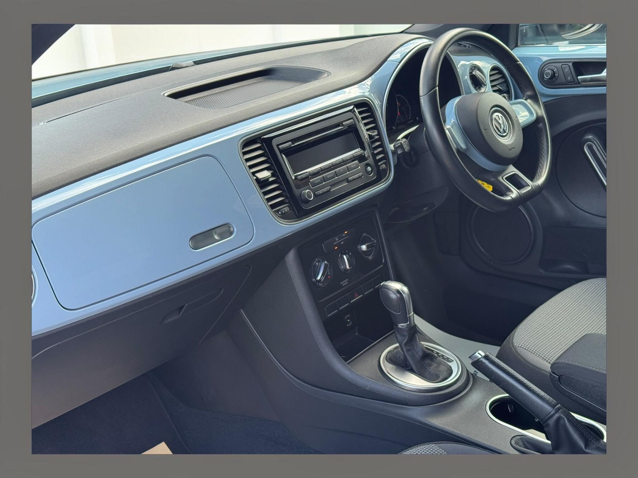 Volkswagen Beetle view 6