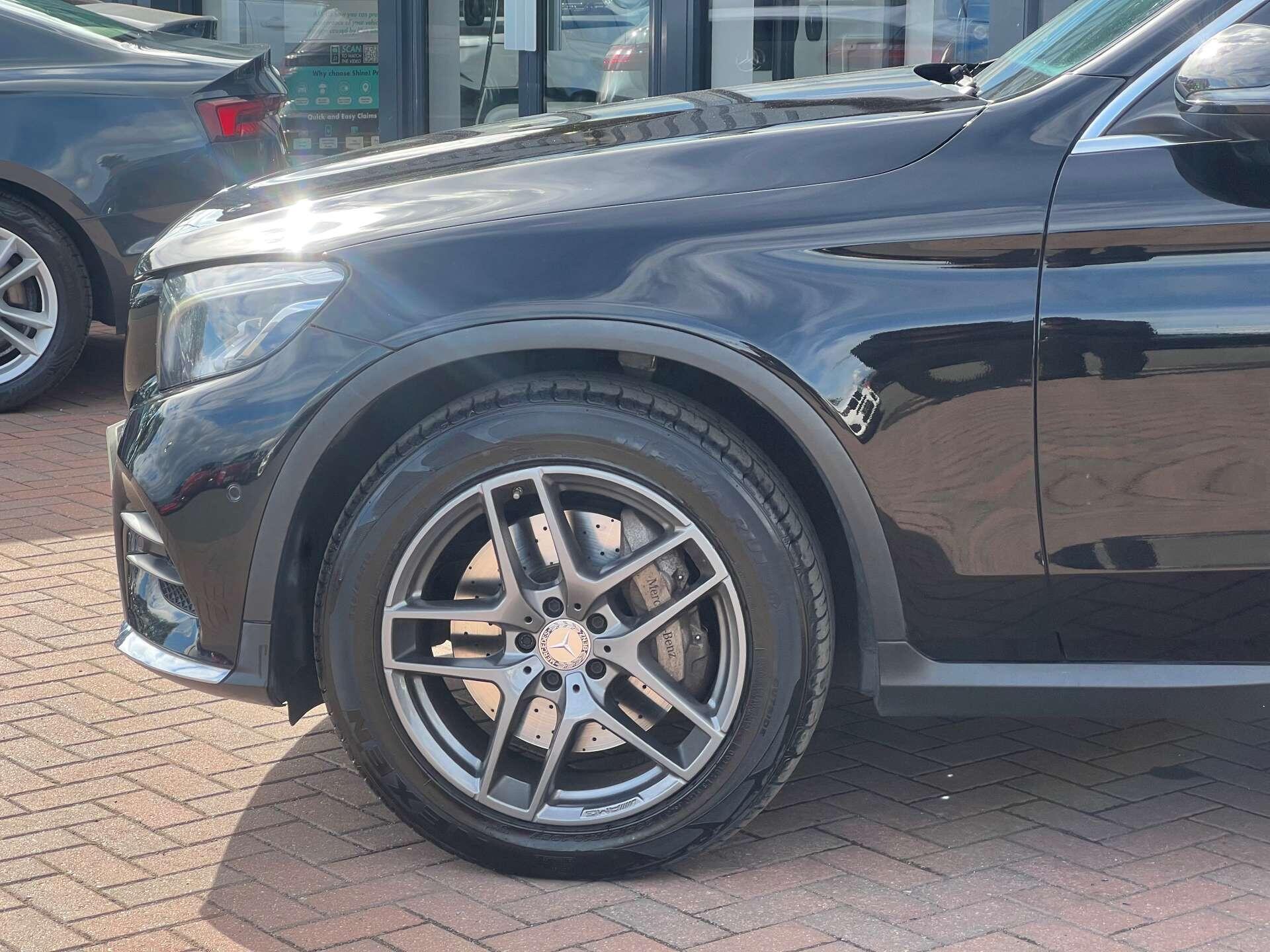 Mercedes-Benz GLC view 13