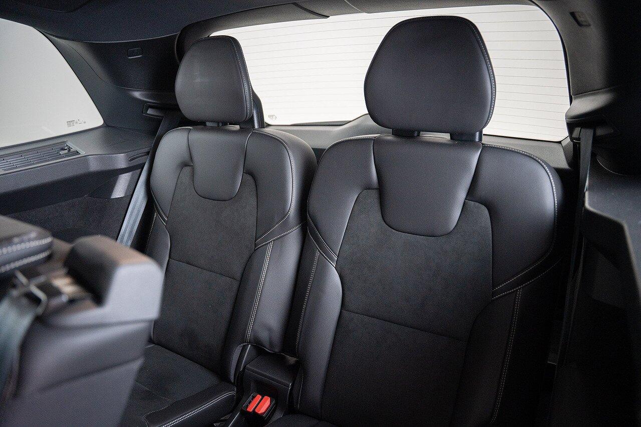 Volvo XC90 view 24