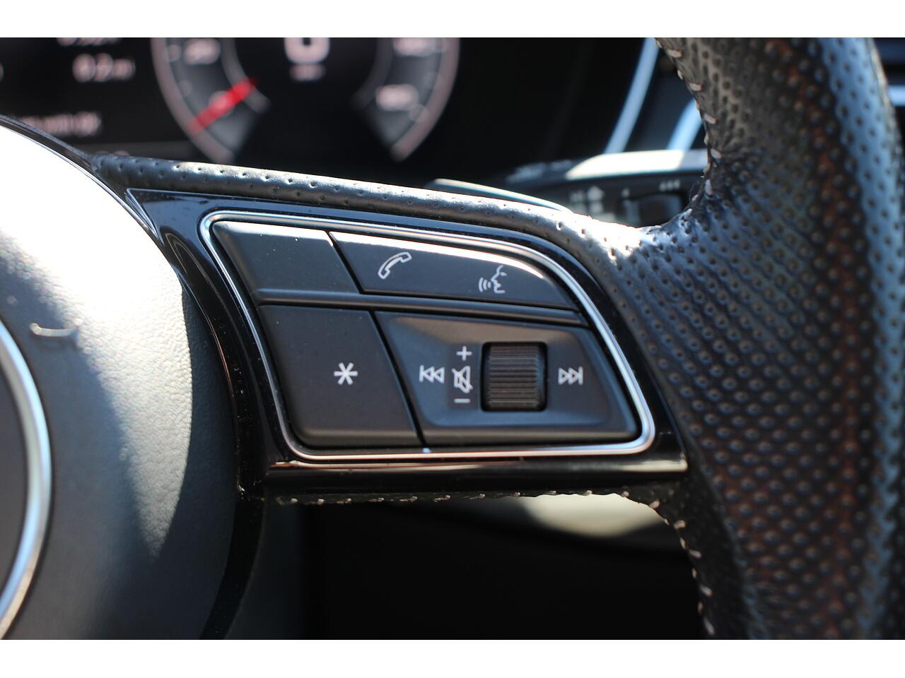 Audi A4 Avant view 27