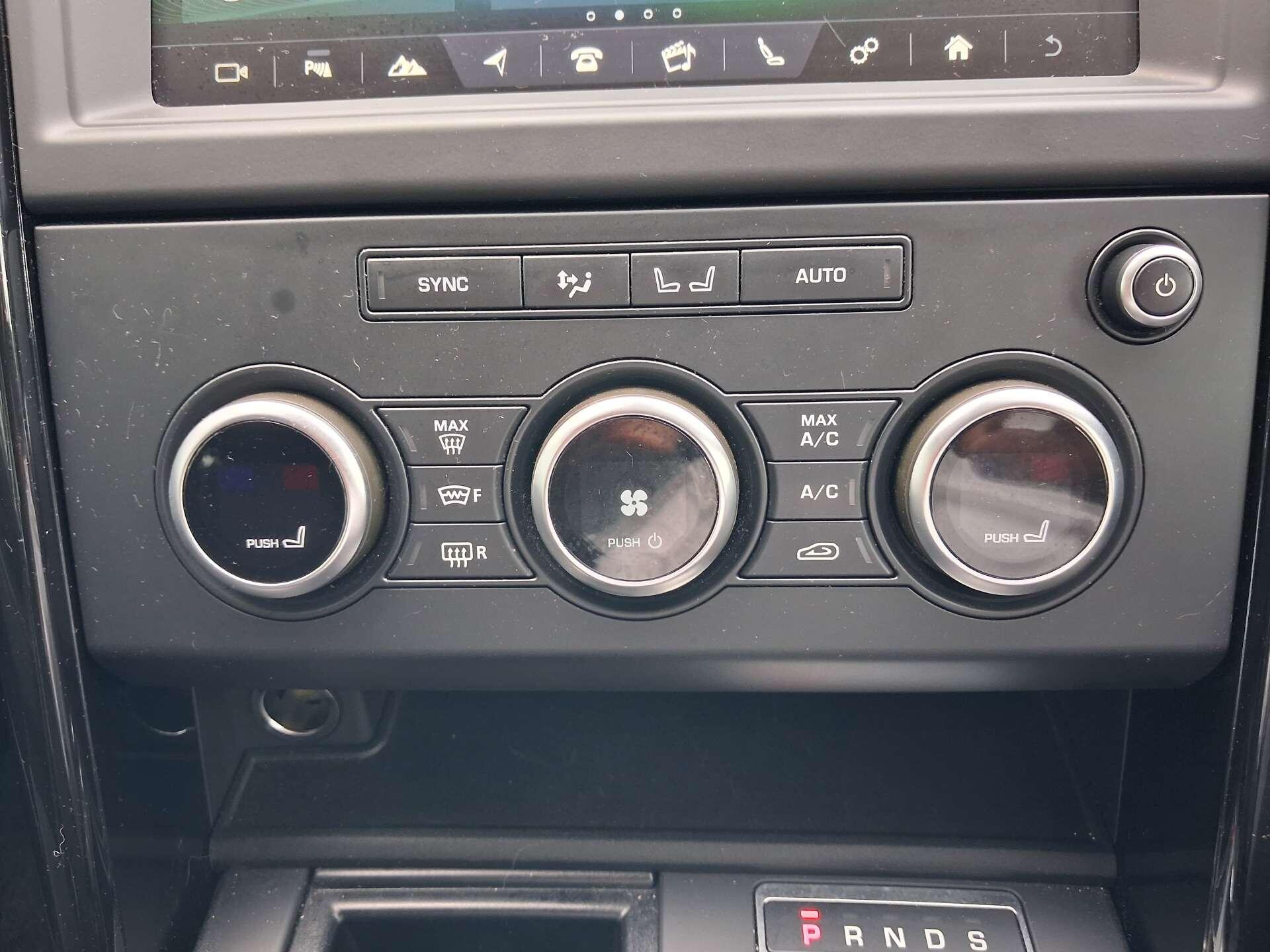 Land Rover Discovery view 42