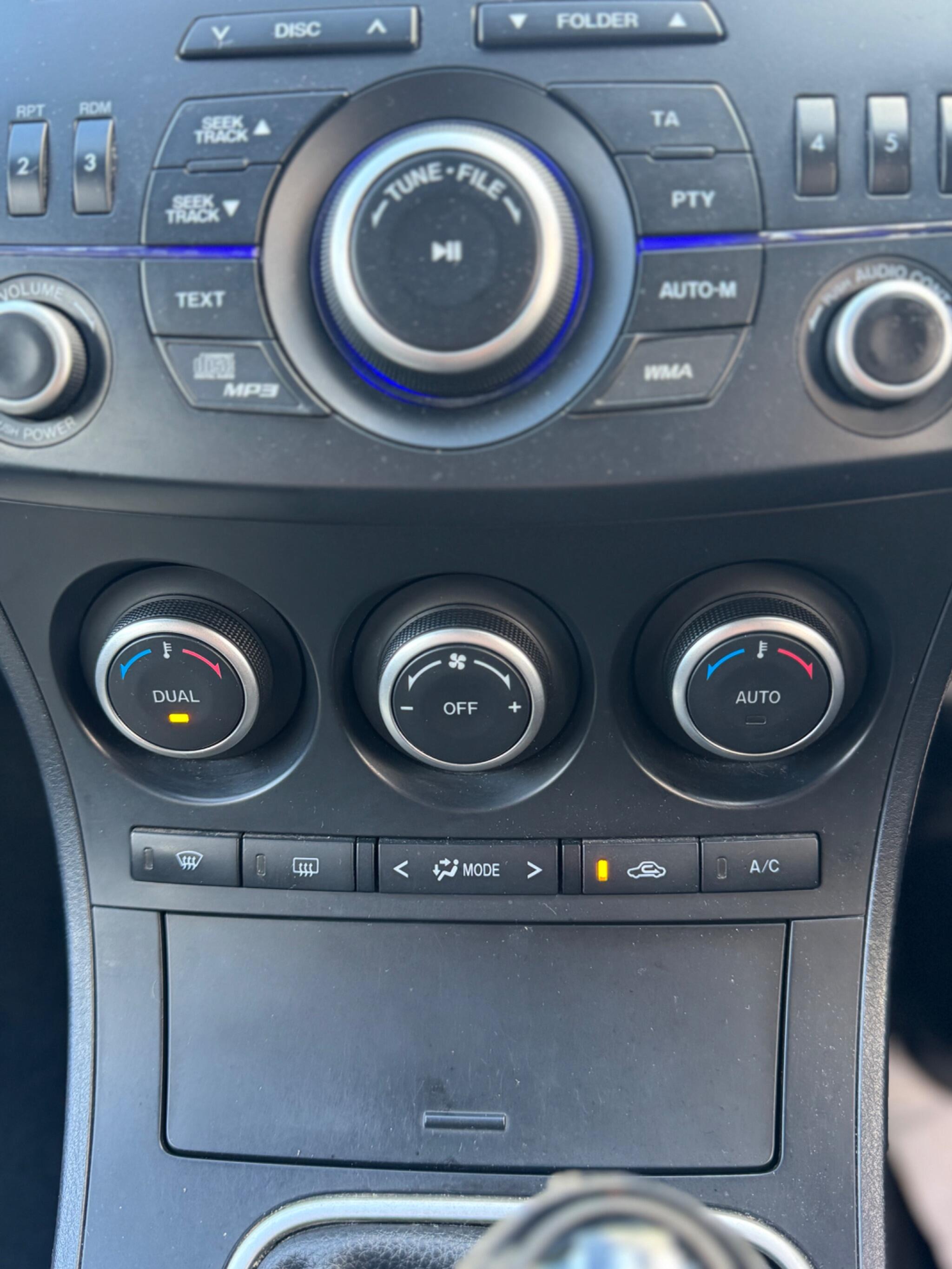 2013 Mazda Mazda3 1.6 Tamura Euro 5 5dr image 54