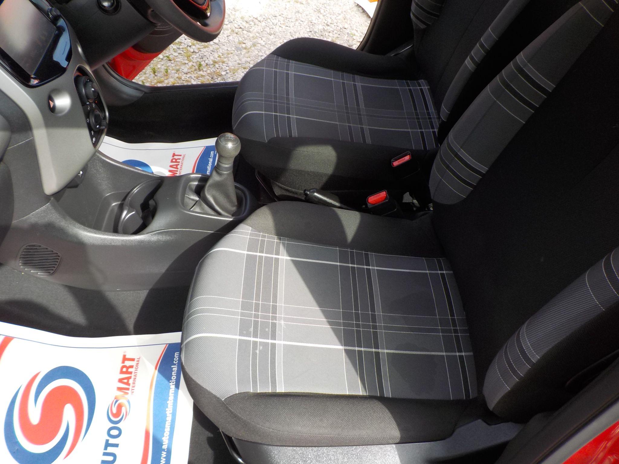 Peugeot 108 1.0 Active Euro 6 5dr