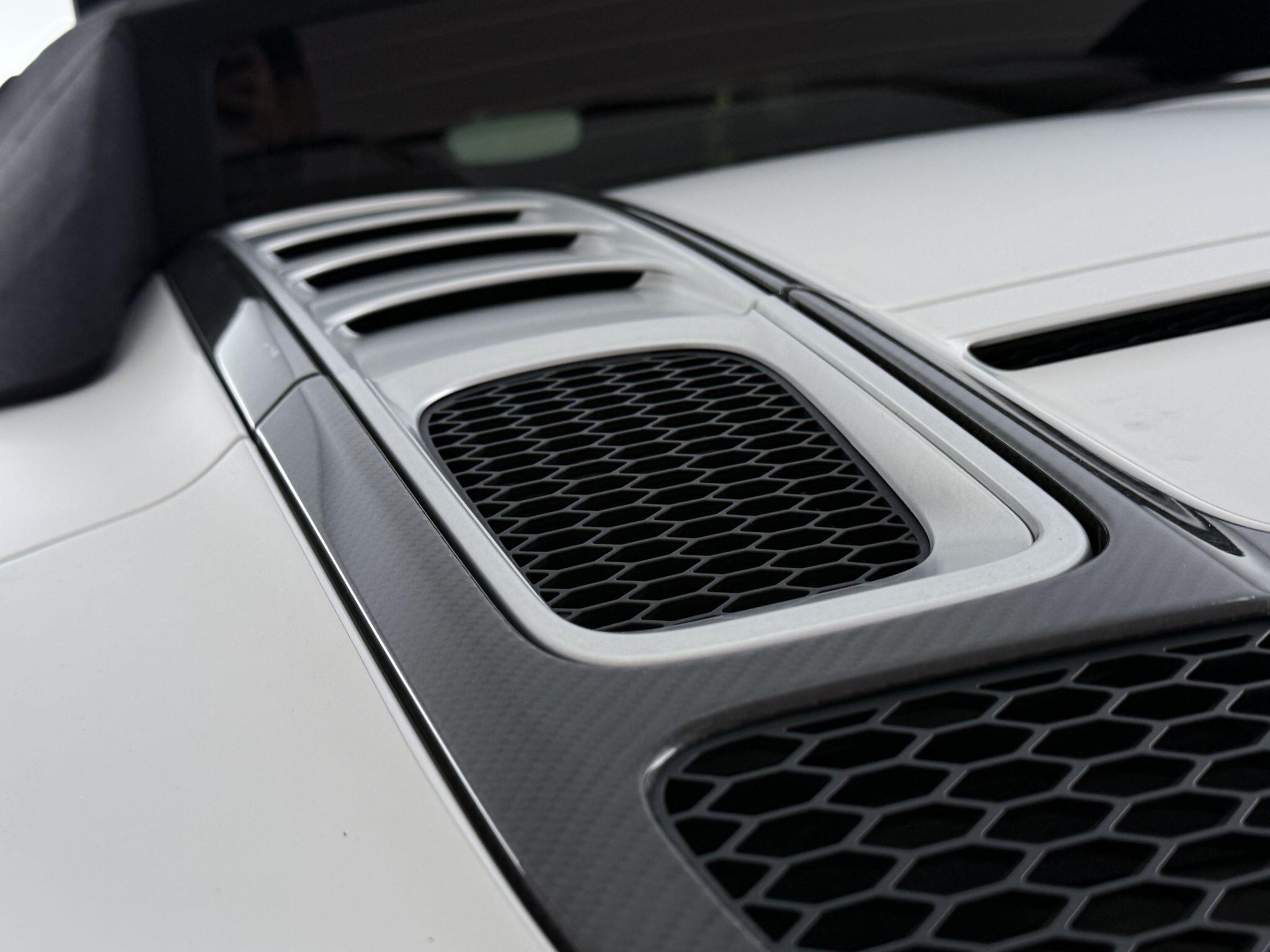 Audi R8 view 61