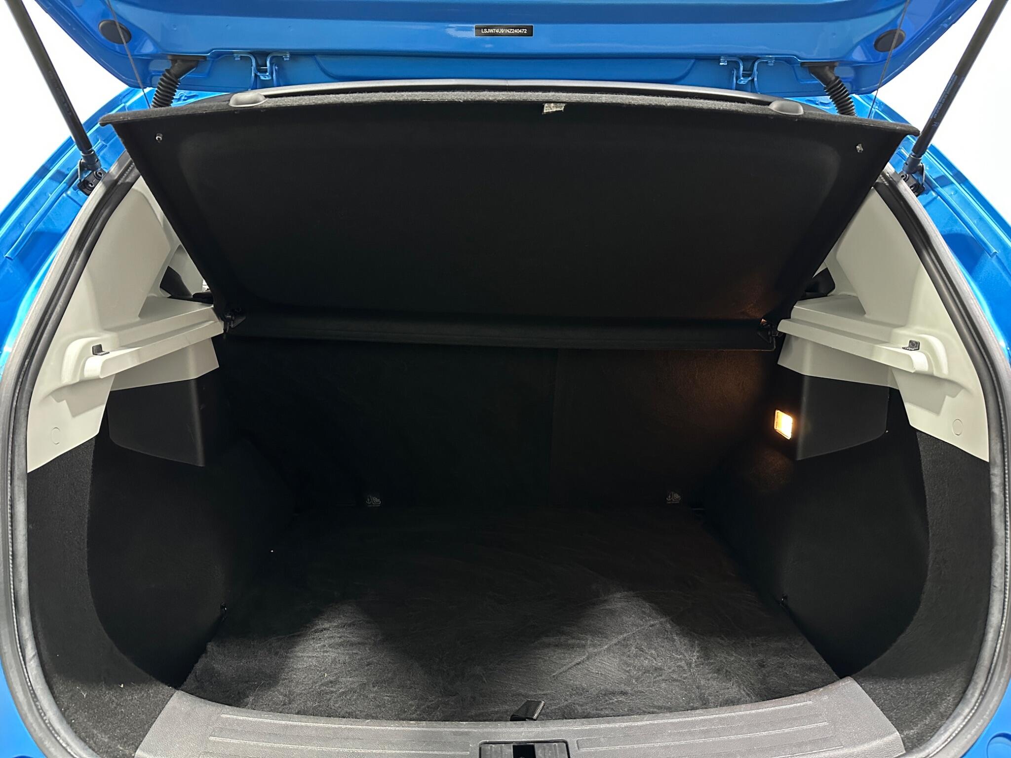 MG ZS view 47
