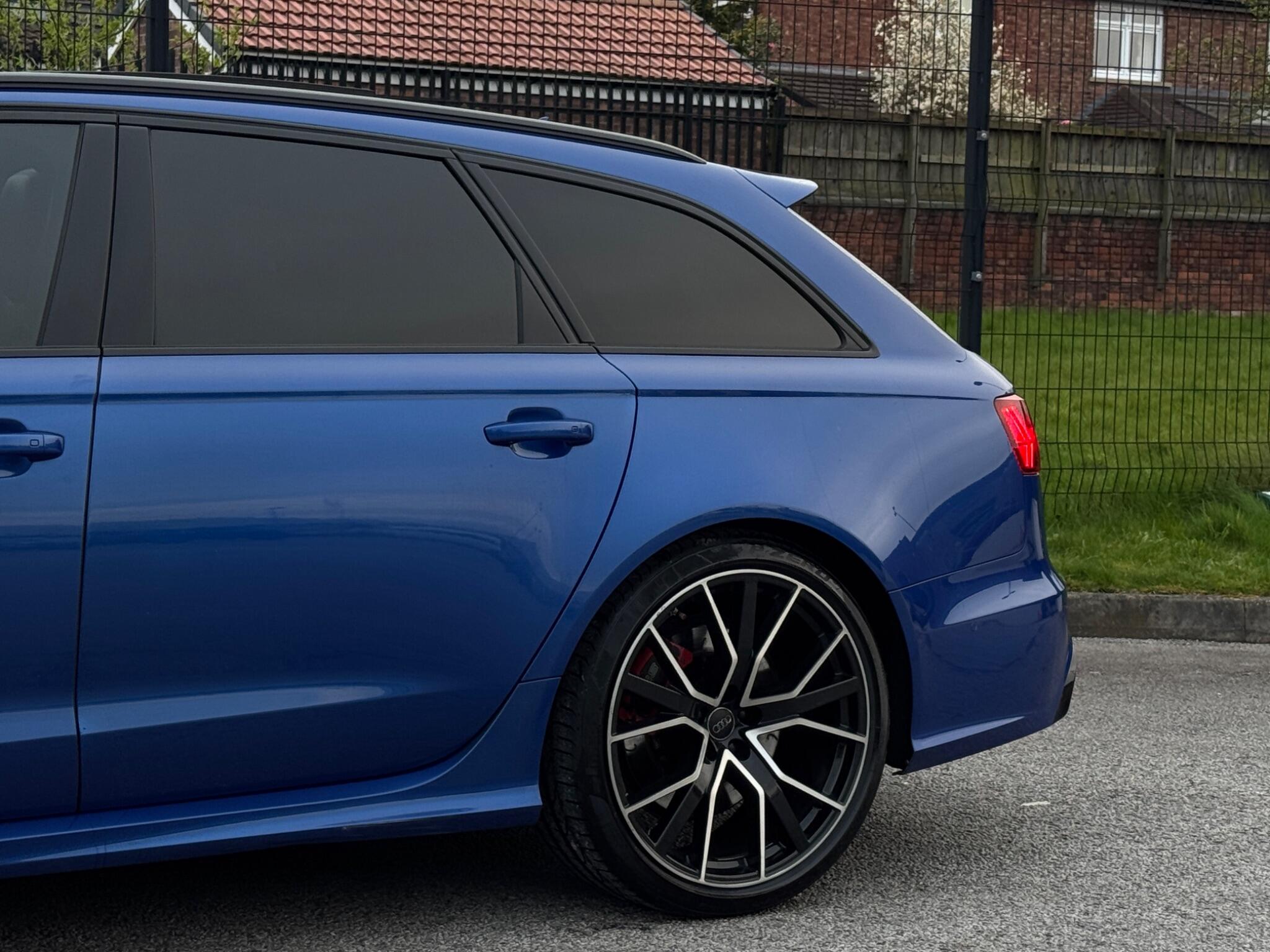 Audi RS6 view 40