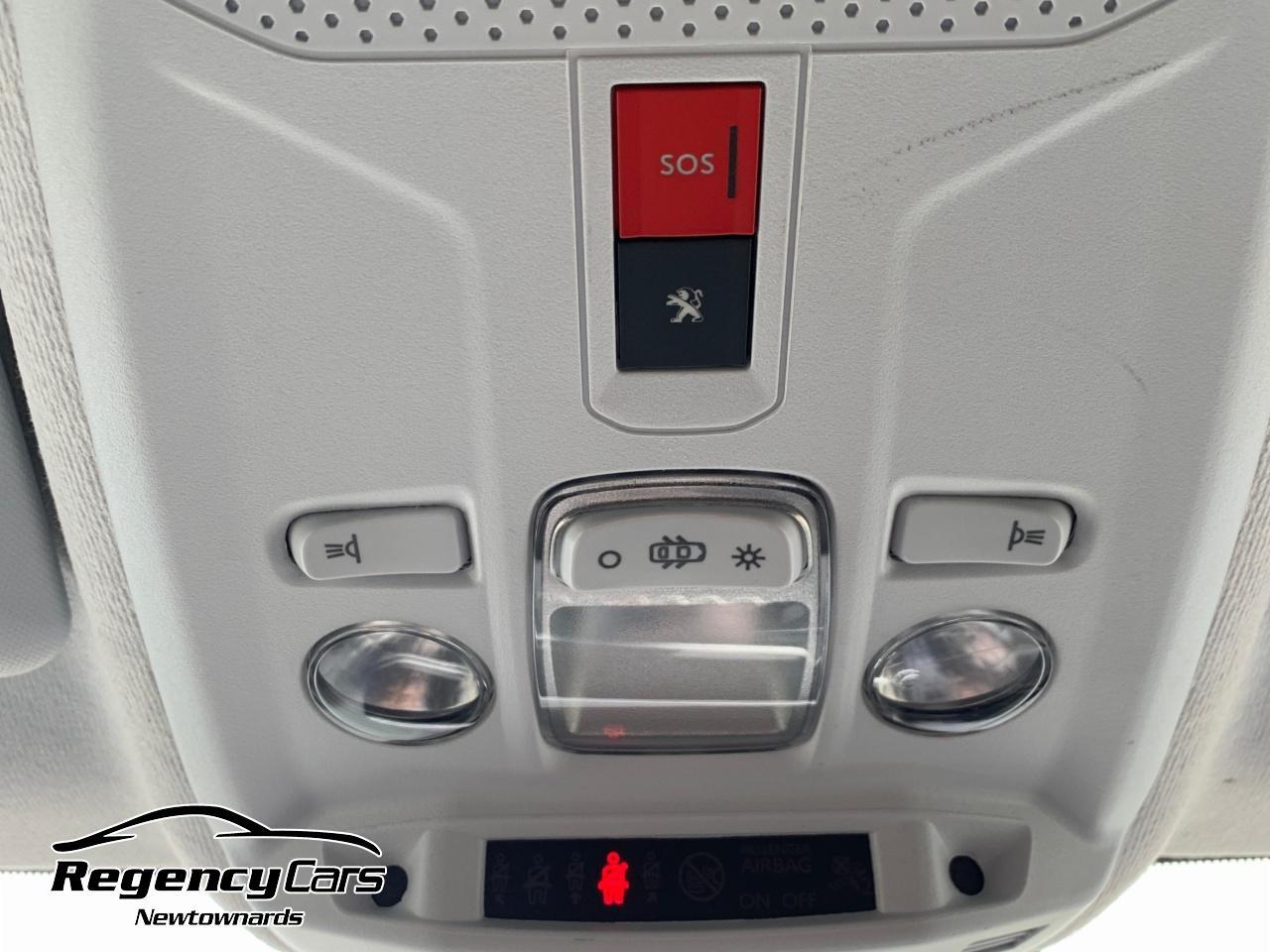 Peugeot 208 view 16