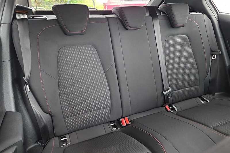 Ford Focus view 23