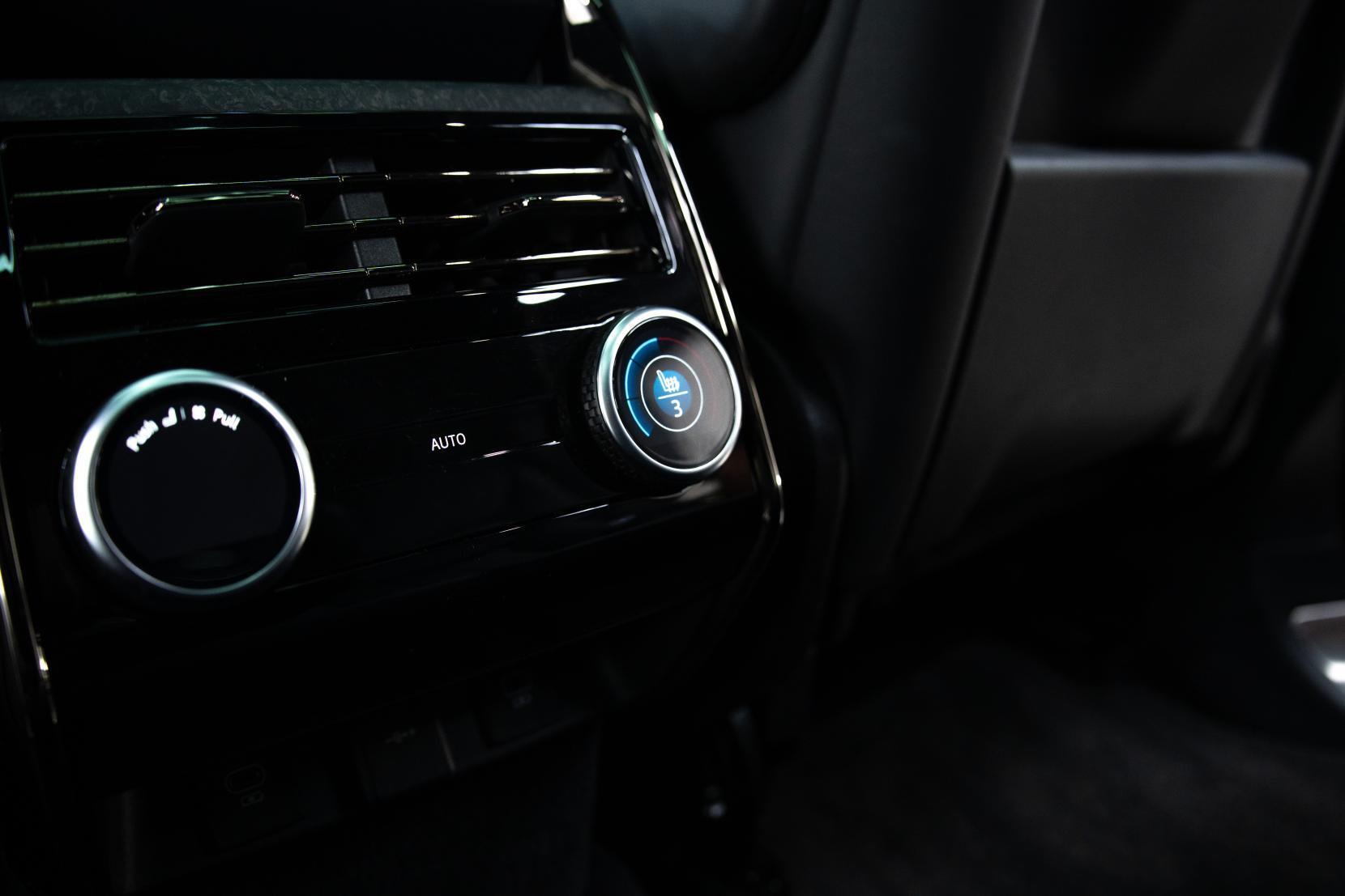 Land Rover Range Rover Sport view 11