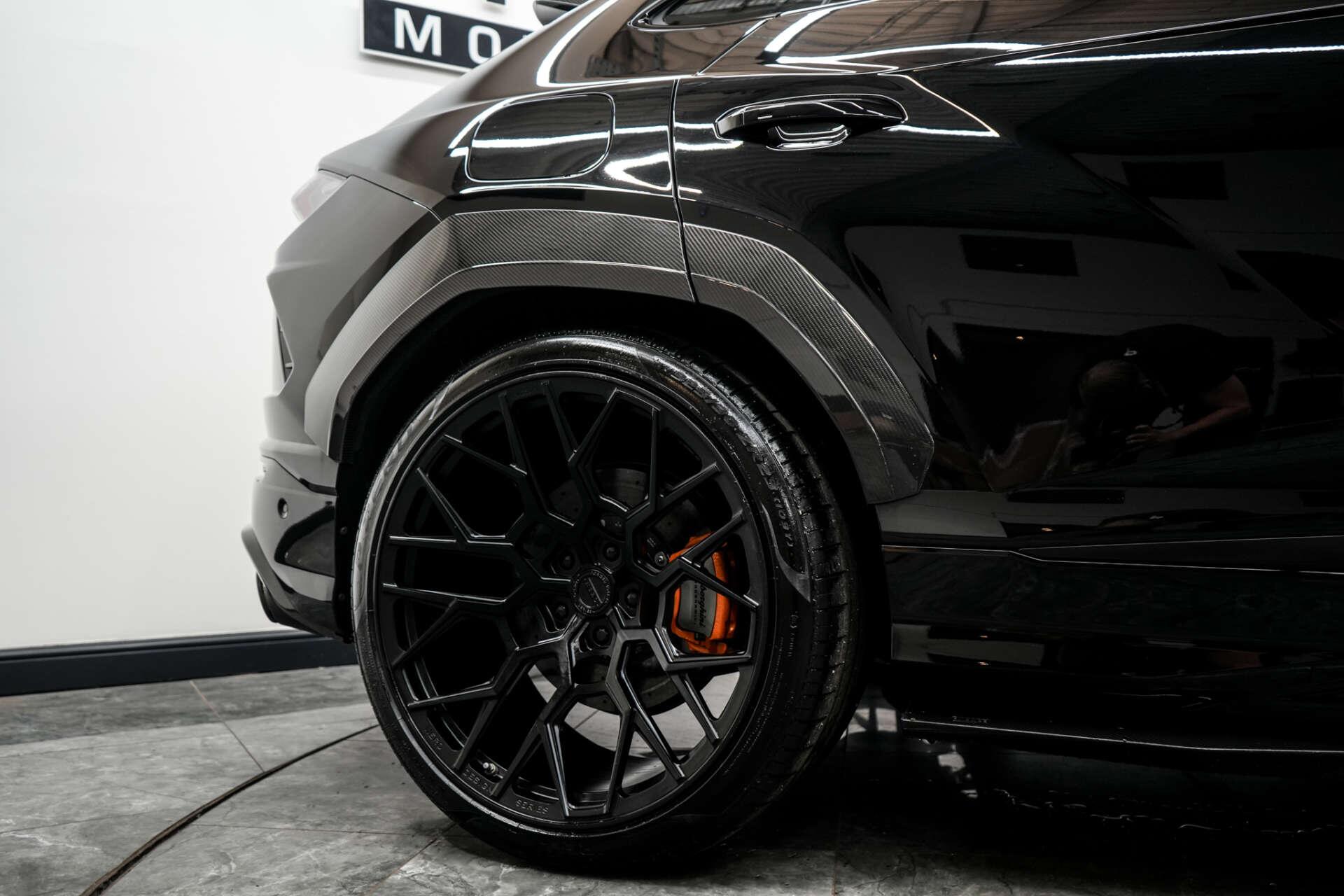 Lamborghini Urus view 16