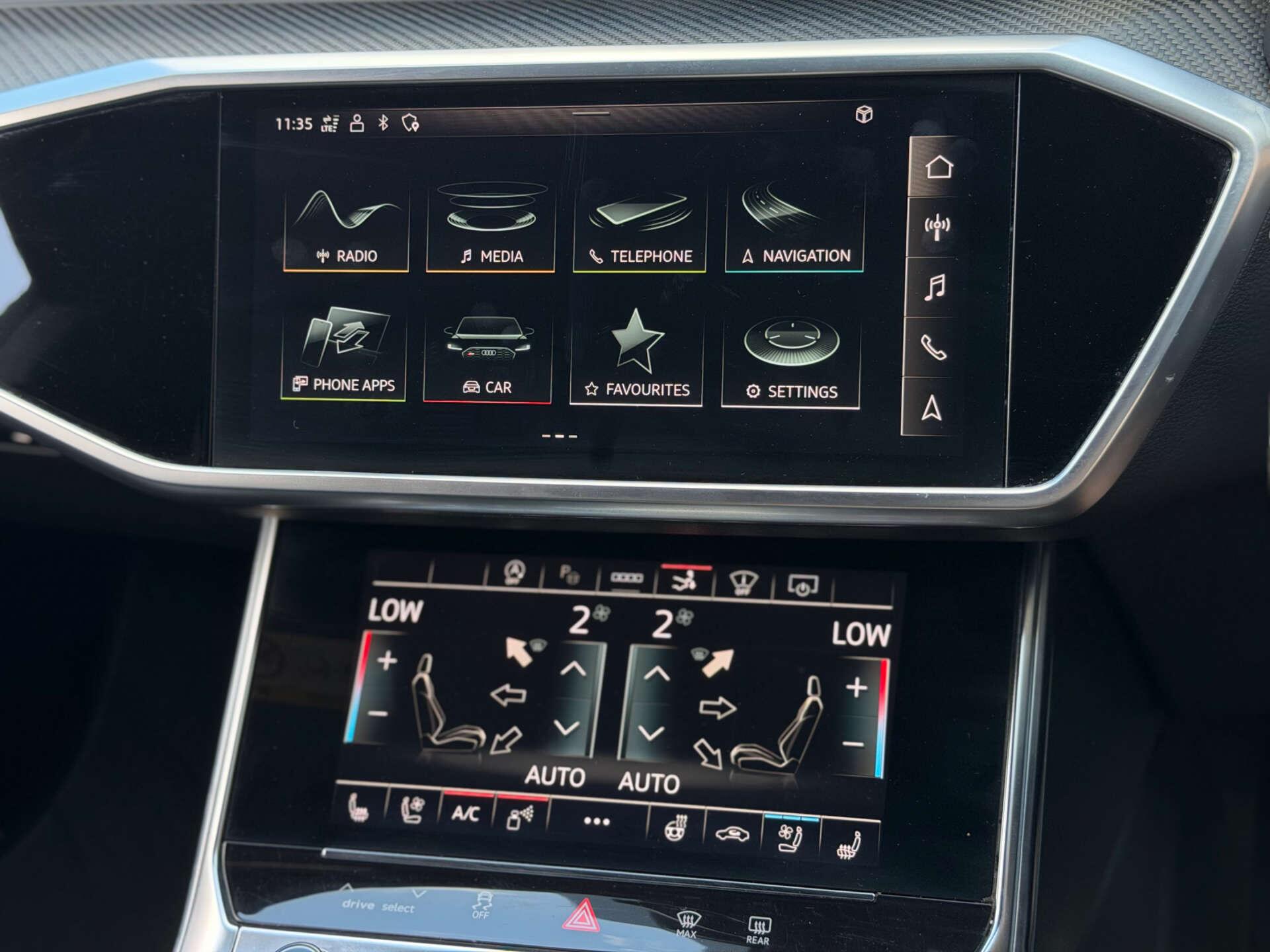 Audi RS7 view 31