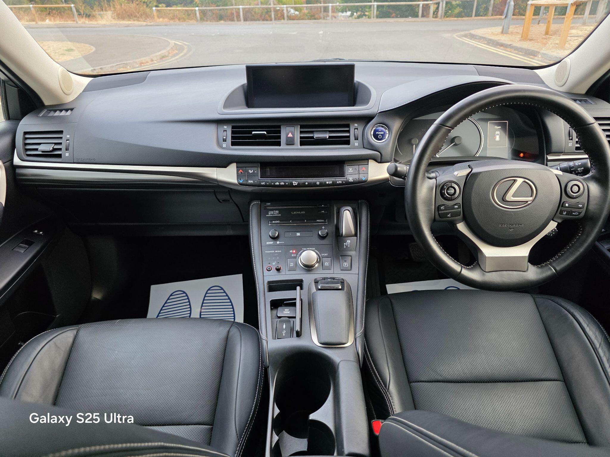 Lexus CT view 30