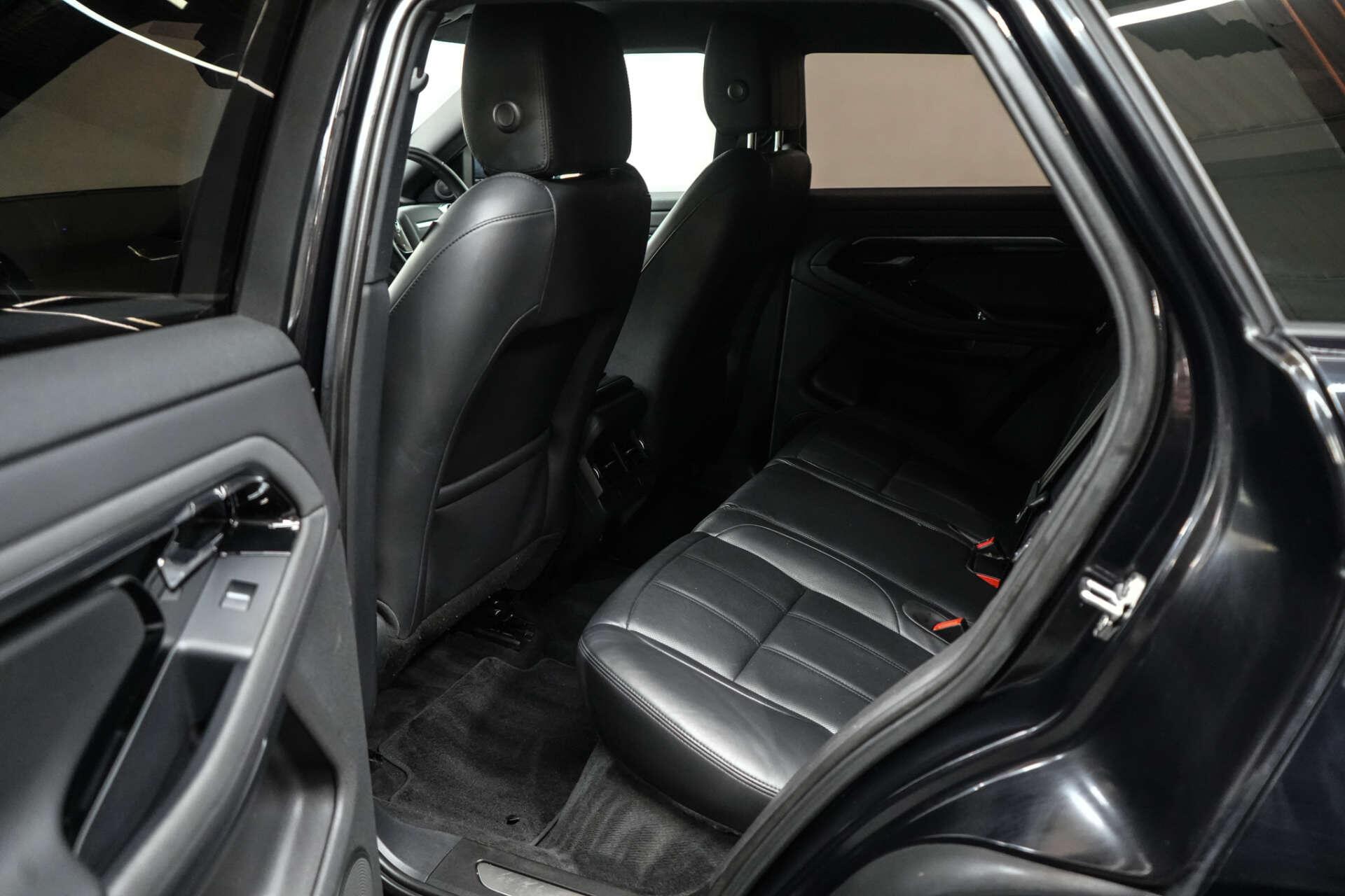 Land Rover Range Rover Evoque view 19
