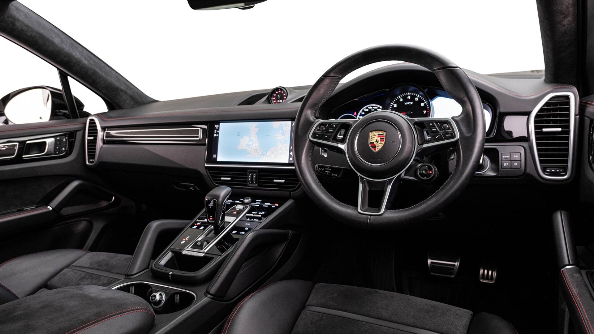 Porsche Cayenne view 10