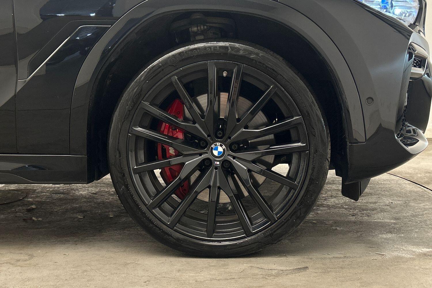 BMW X6 view 15