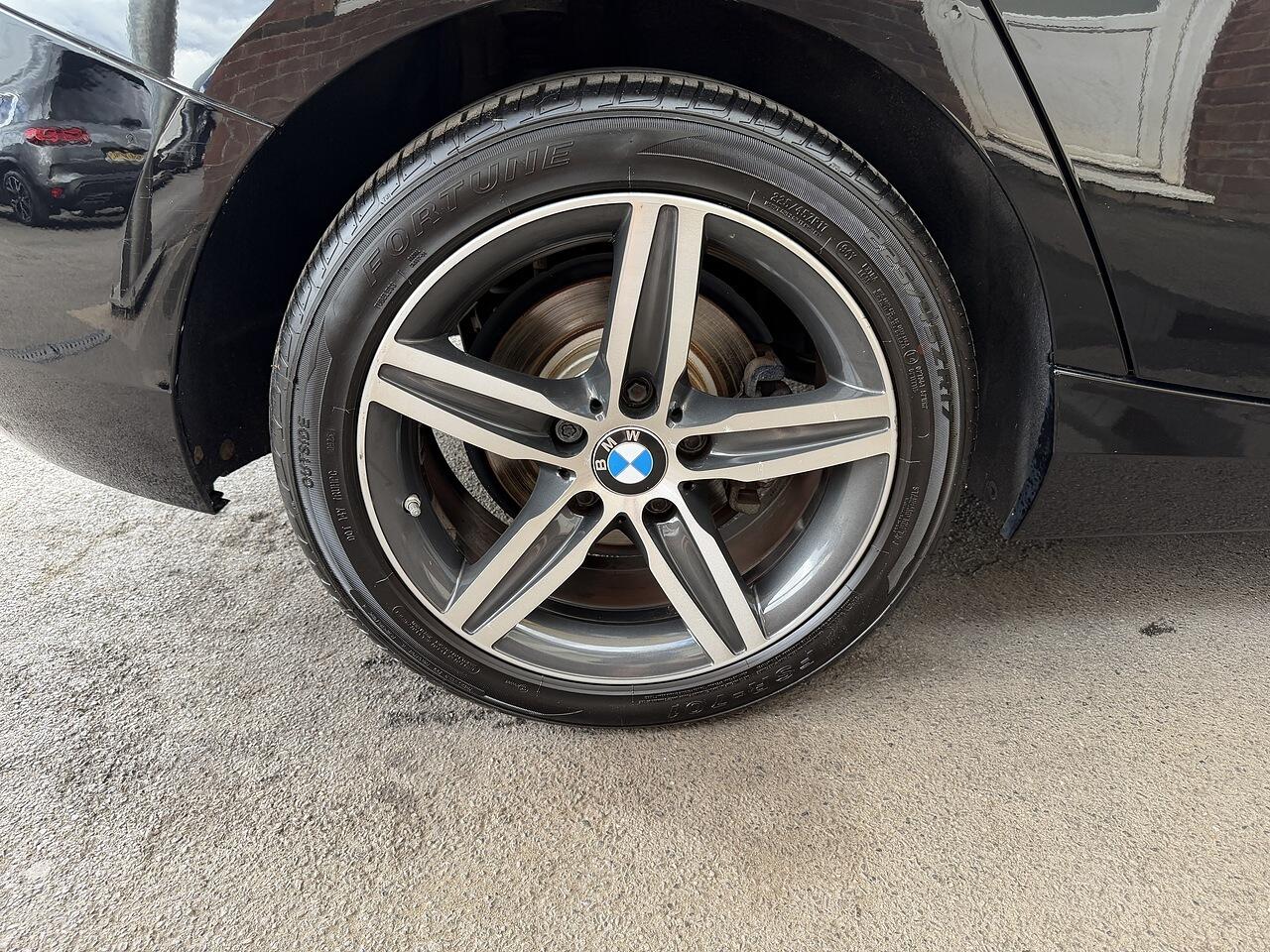 BMW 1 Series view 27