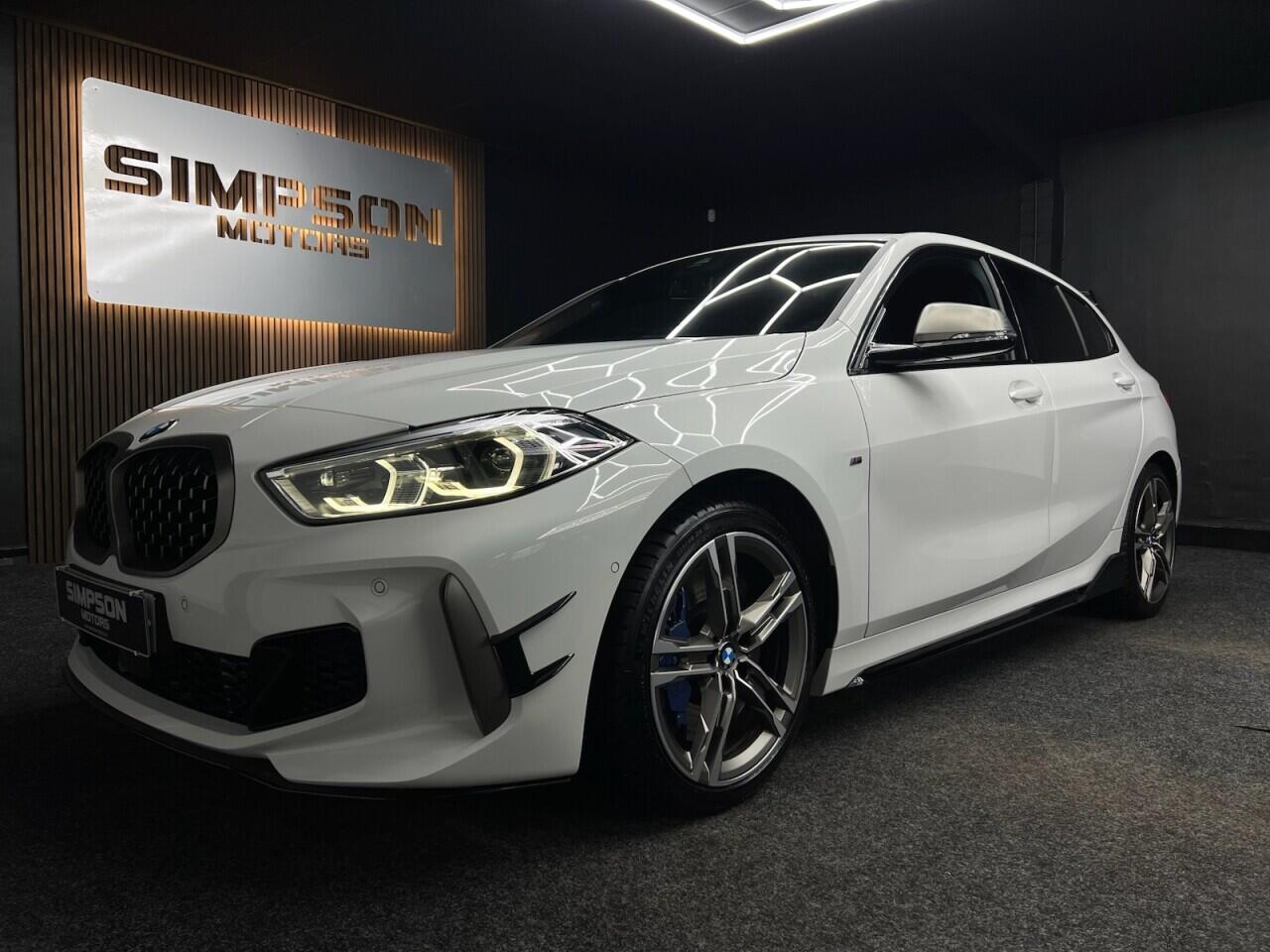 BMW 1 Series view 25