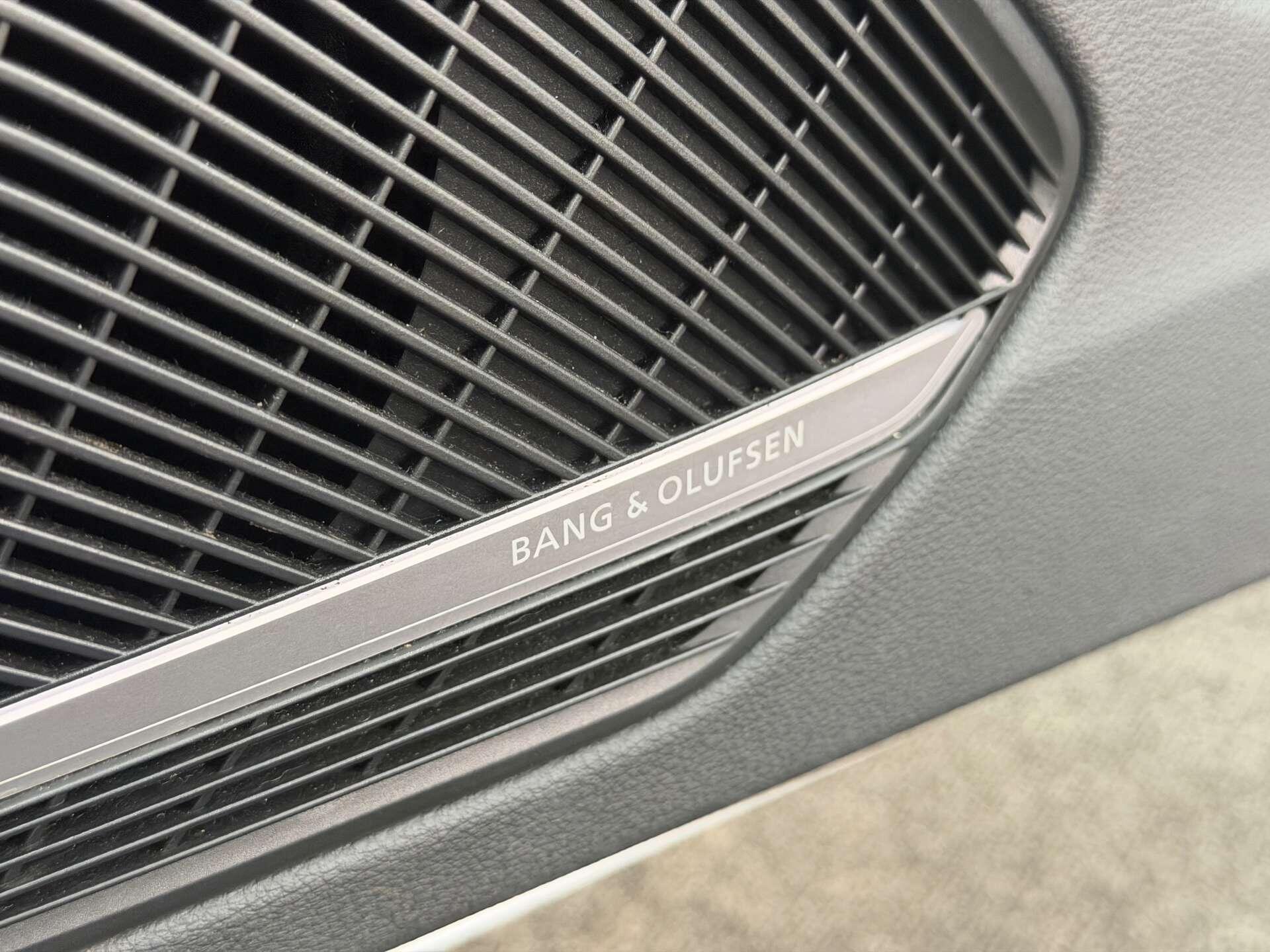 Audi RS4 view 52