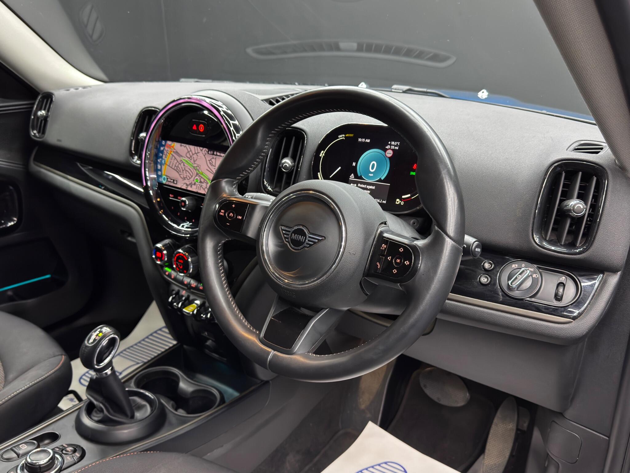 Mini Countryman view 9