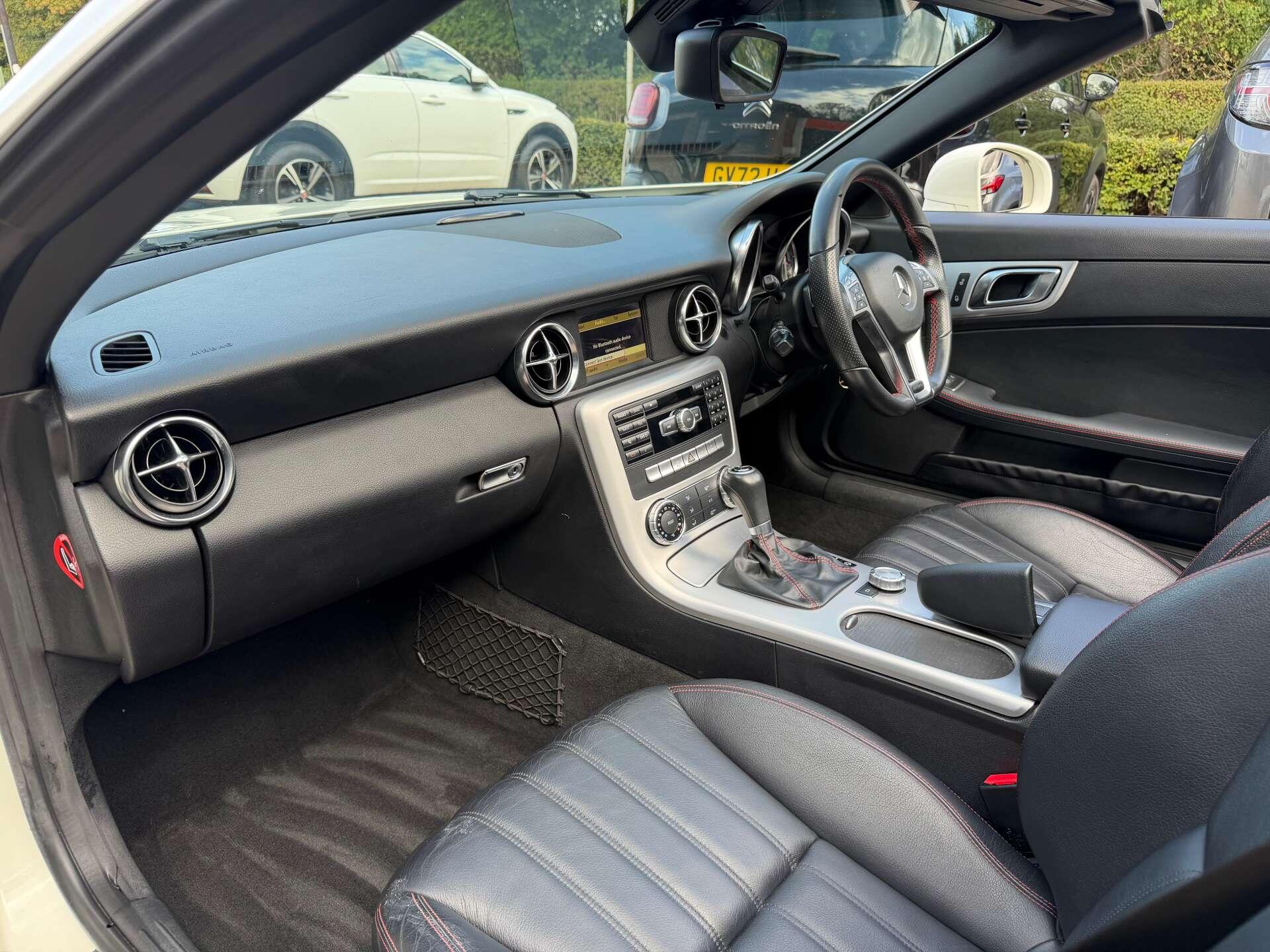 Mercedes-Benz SLK view 24