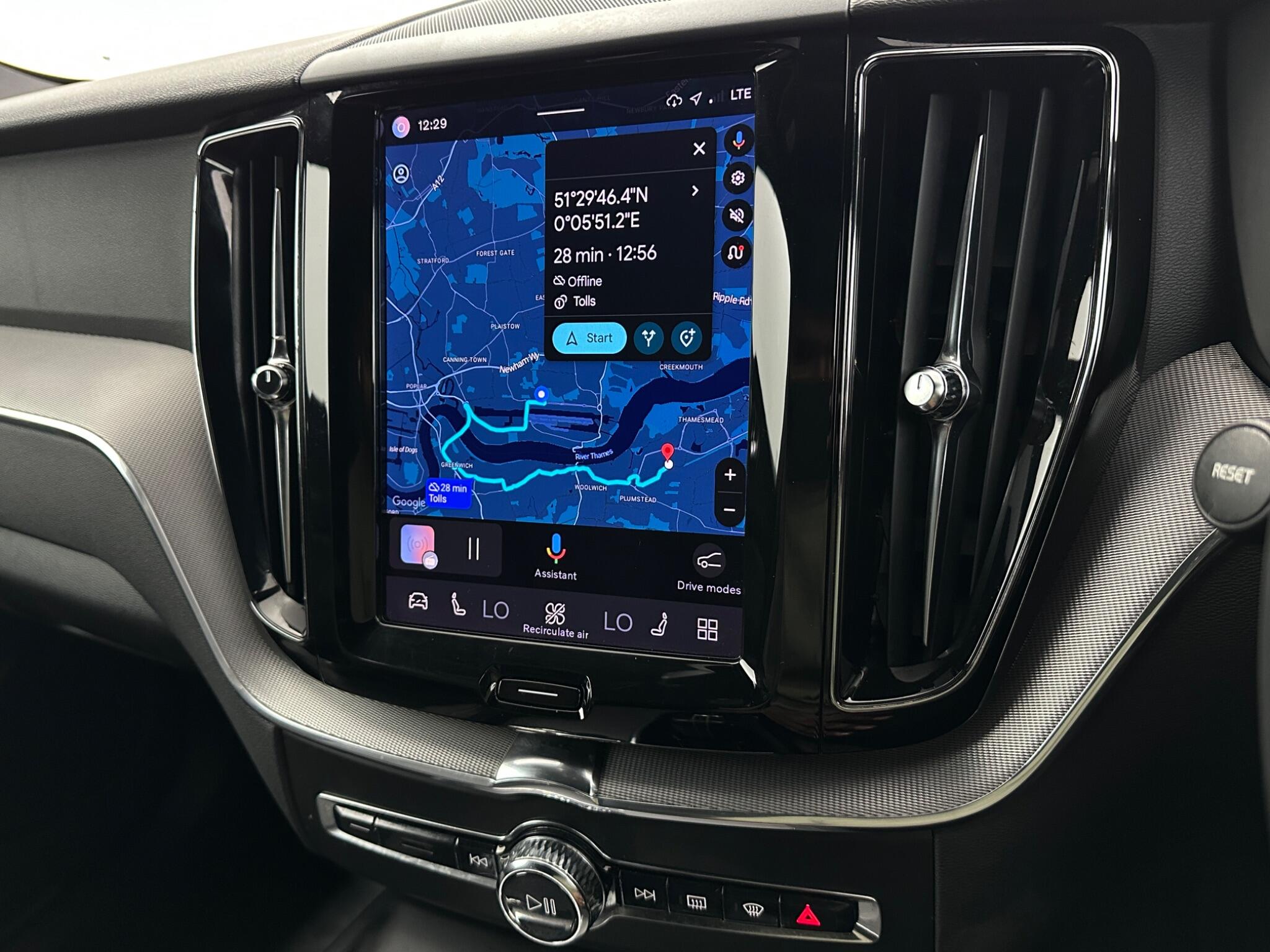 Volvo XC60 view 23