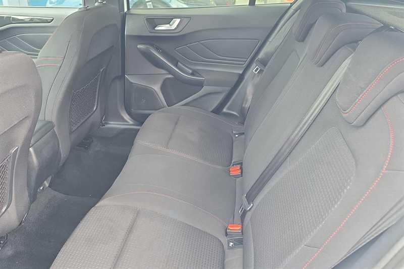 Ford Focus view 25