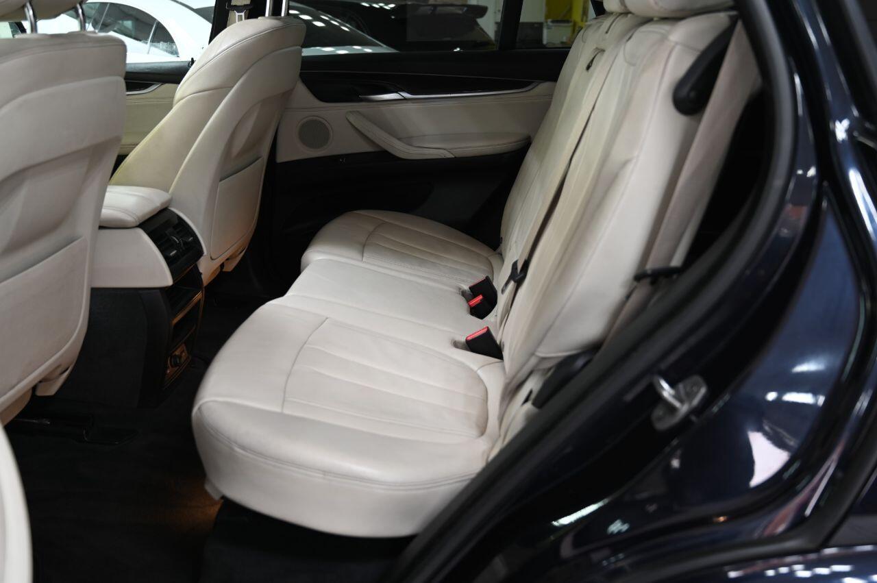 BMW X5 view 15