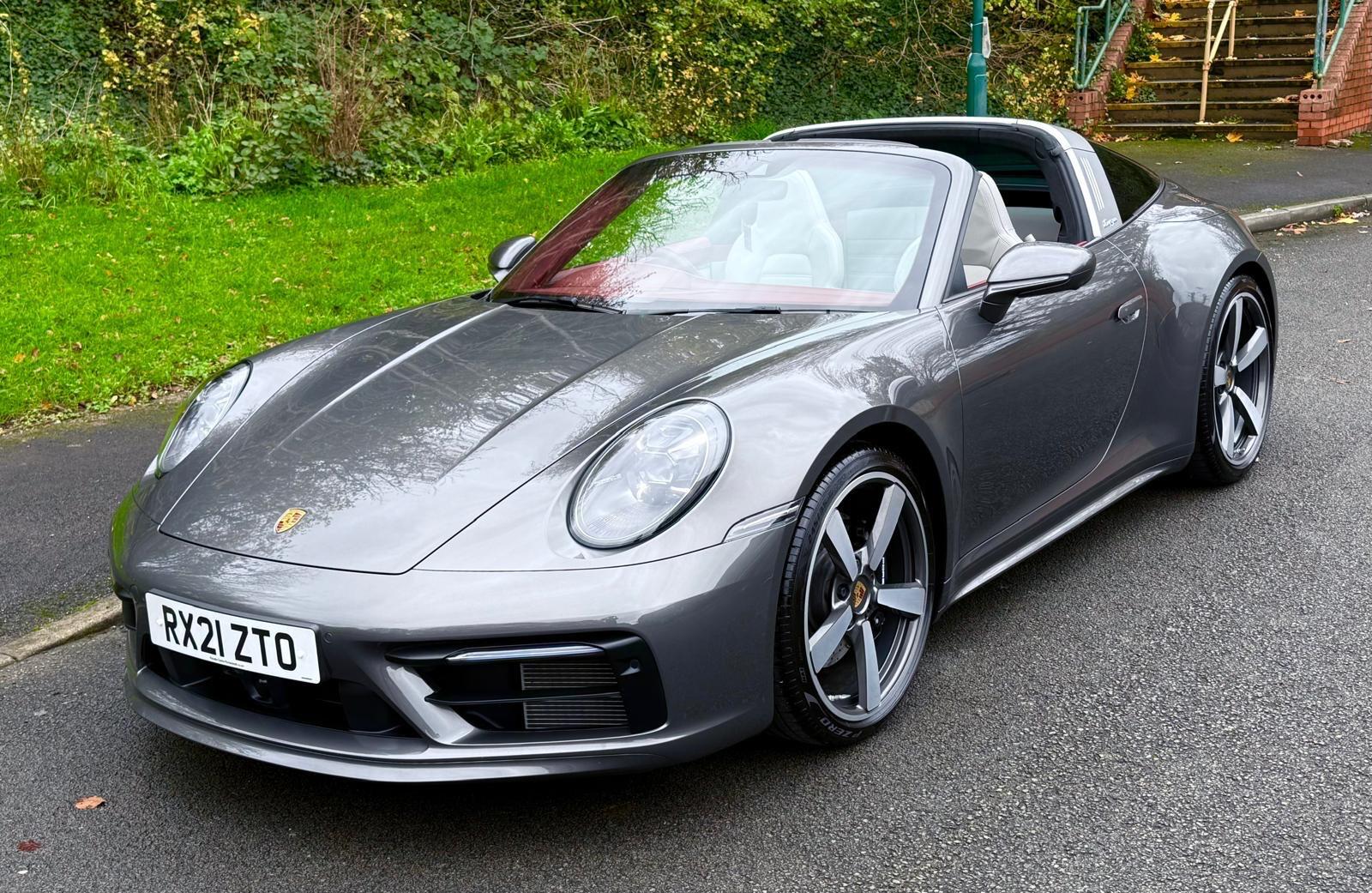 Porsche 911 view 47