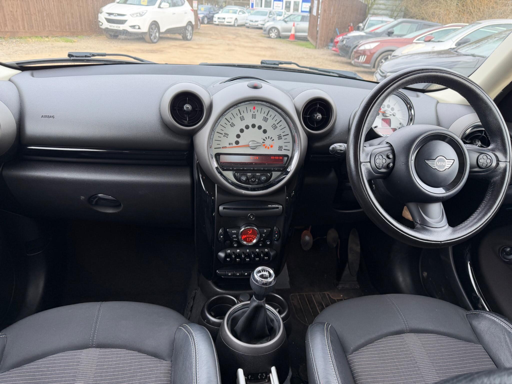 2012 MINI Countryman 1.6 Cooper D ALL4 Euro 5 (s/s) 5dr image 19