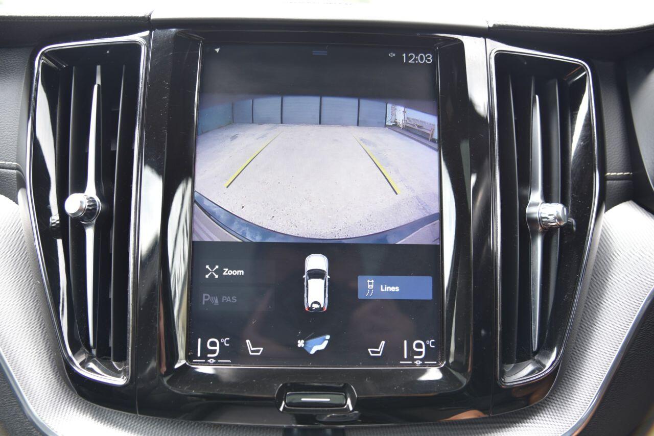 Volvo XC60 view 12
