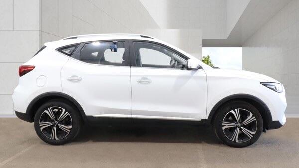 MG ZS view 12