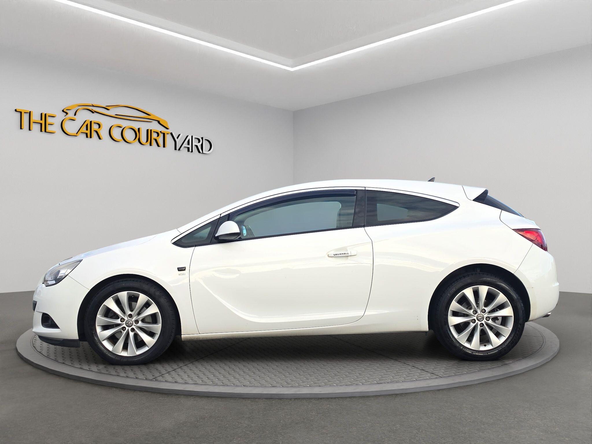 Vauxhall Astra GTC view 5