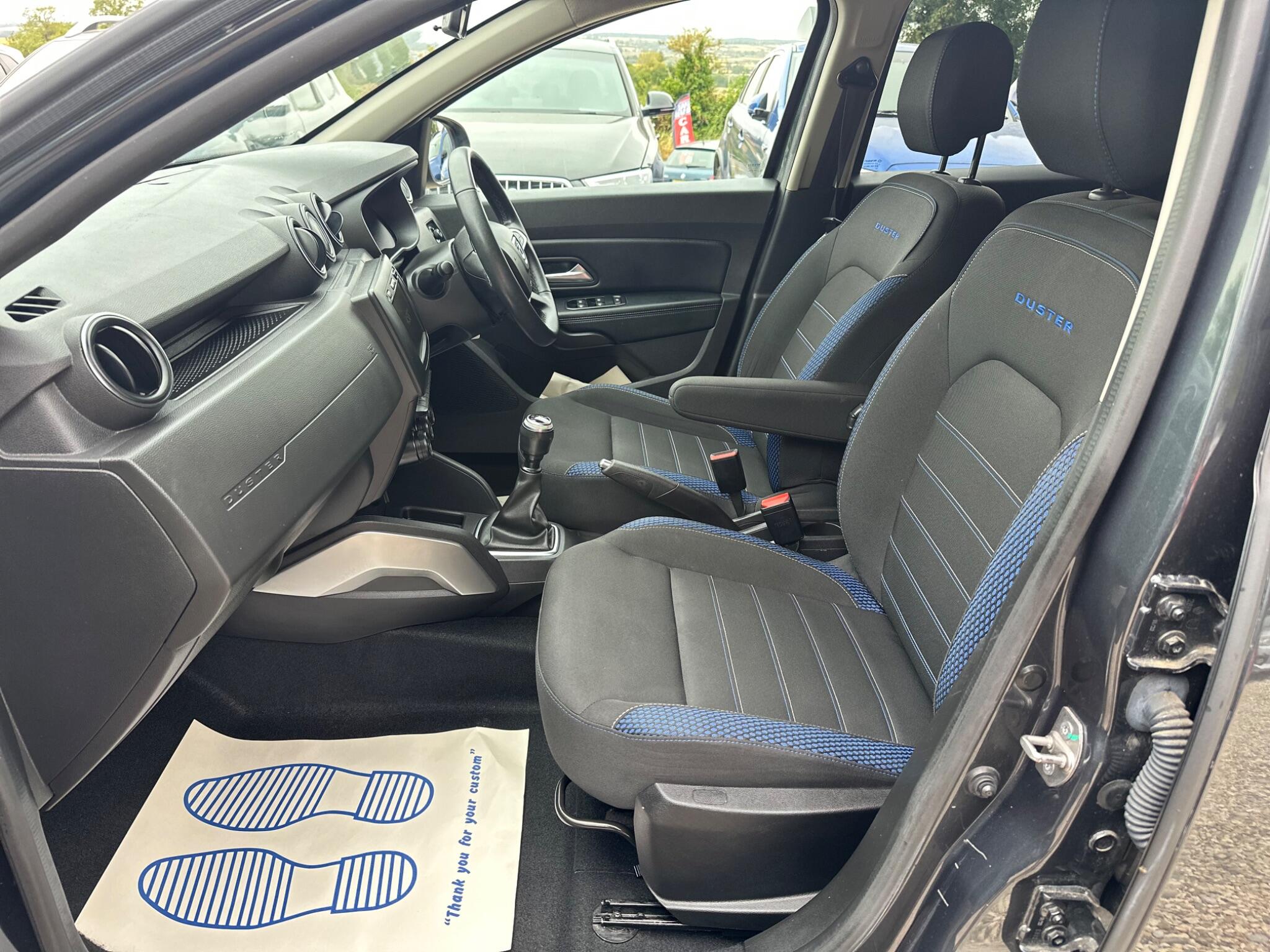 Dacia Duster view 52