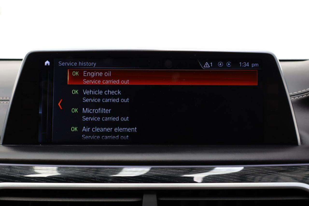 BMW 7 Series view 48