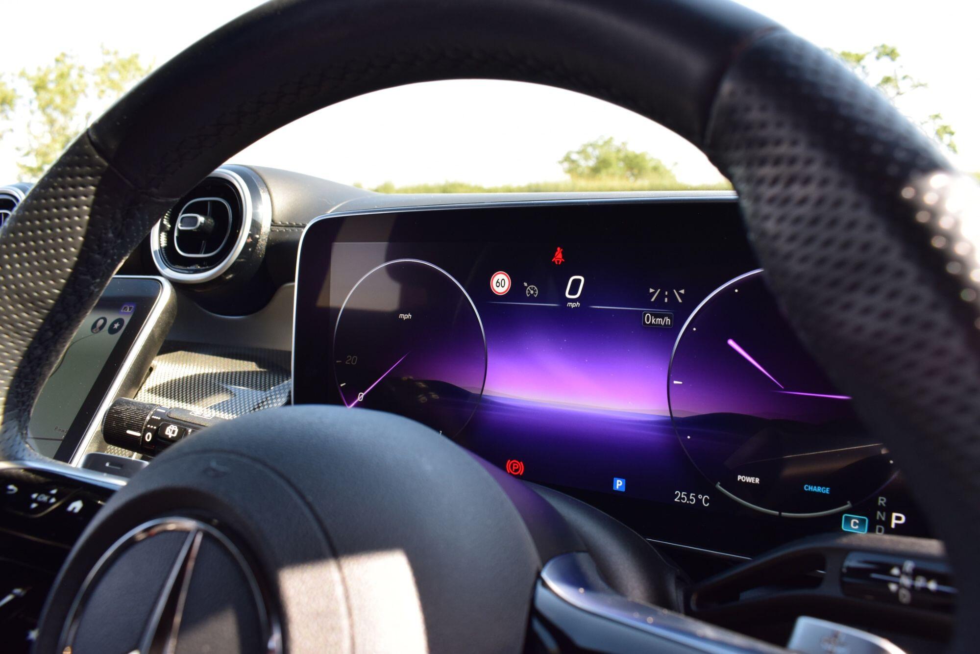 Mercedes-Benz GLC view 13