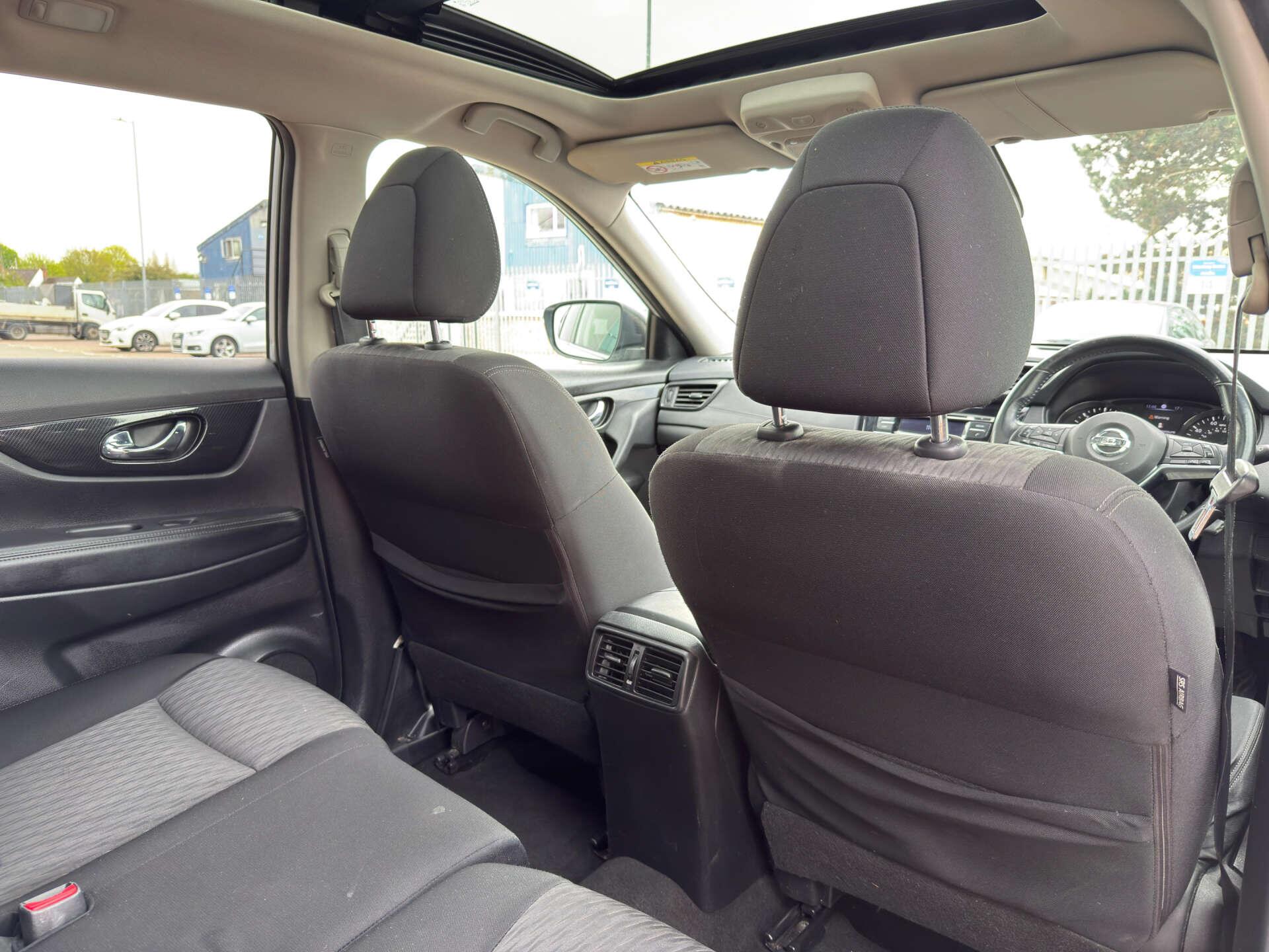 Nissan X-Trail view 31