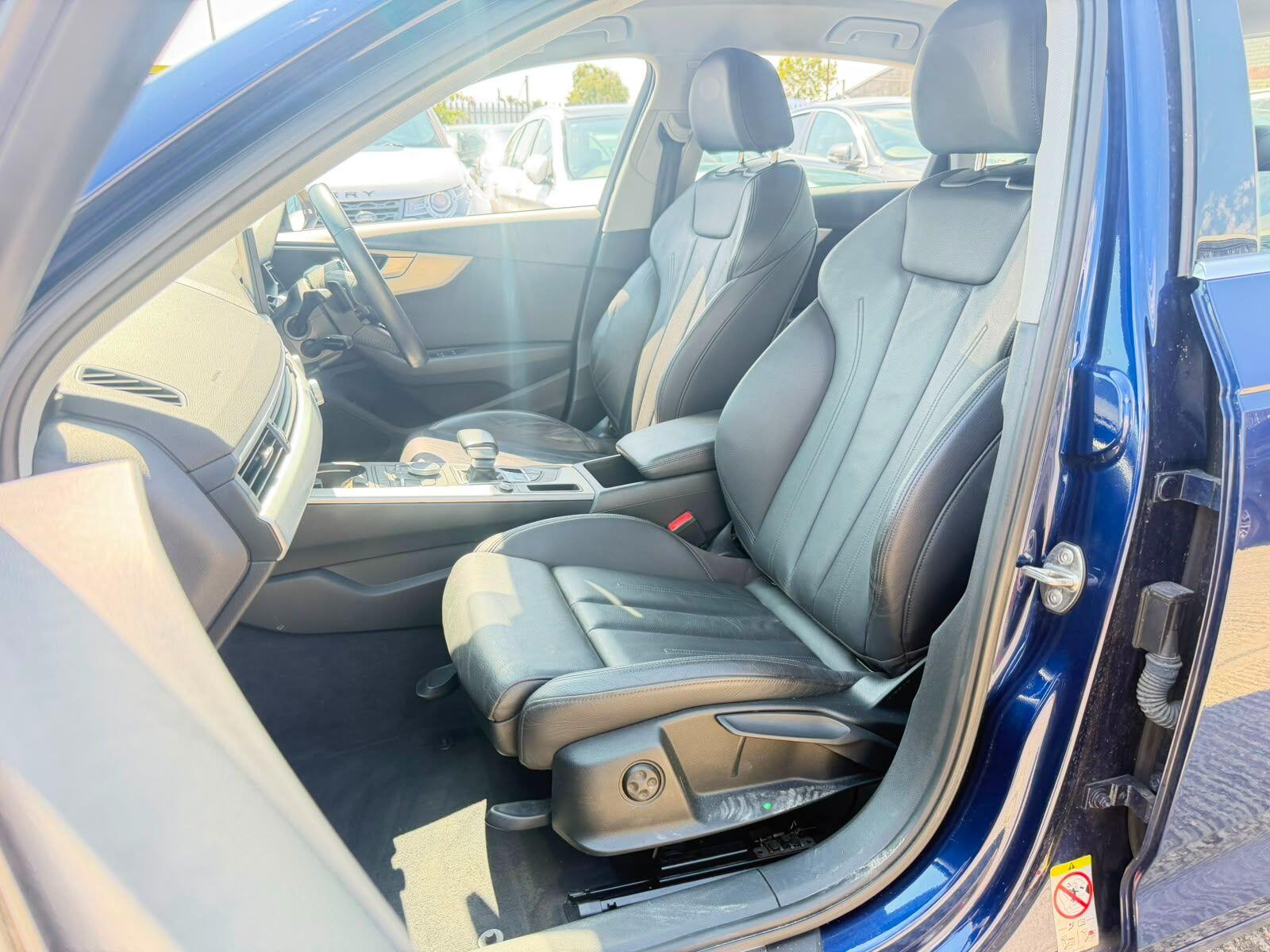 Audi A4 view 34