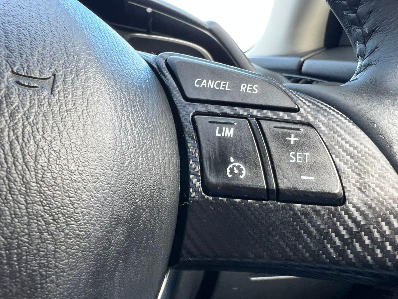 Mazda Mazda2 view 27