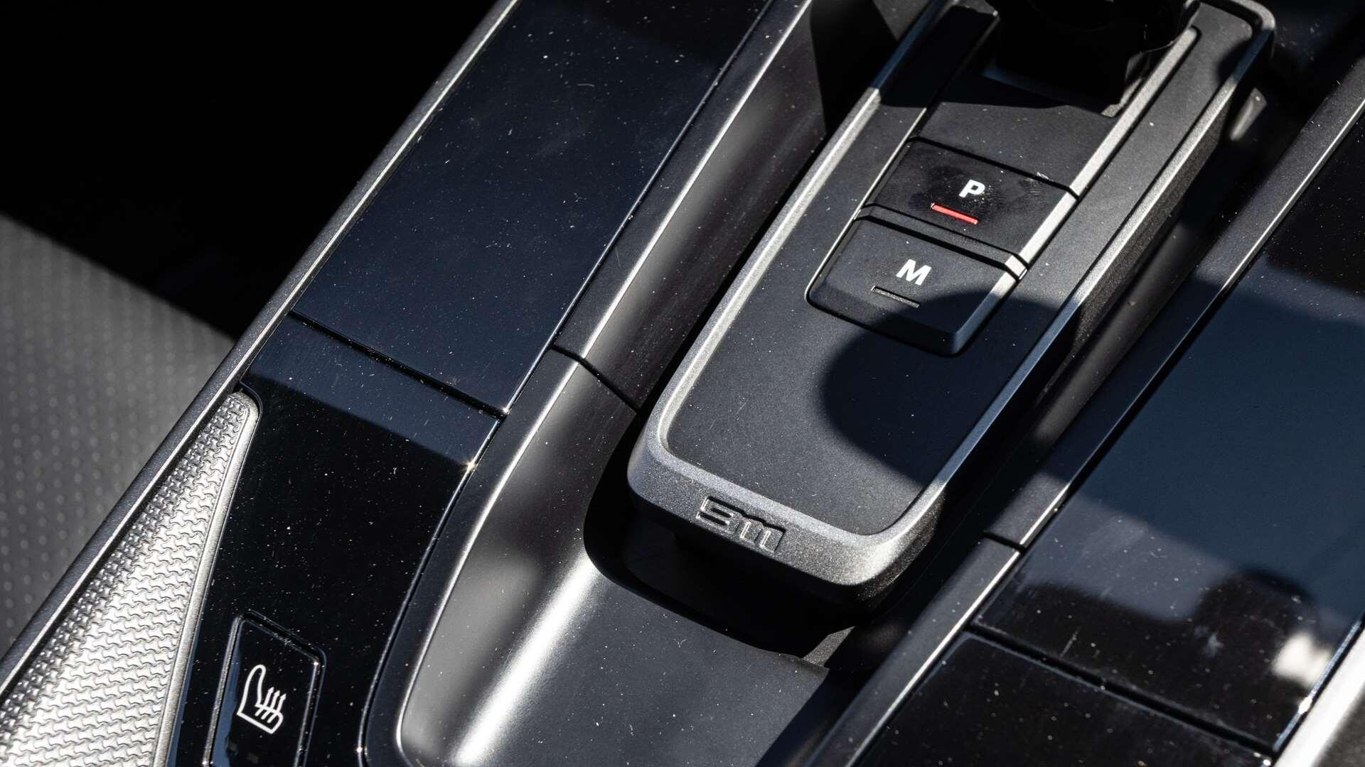 Porsche 911 view 25