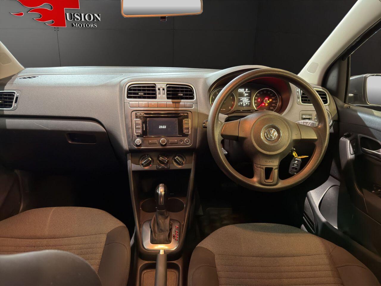 Volkswagen Polo view 7