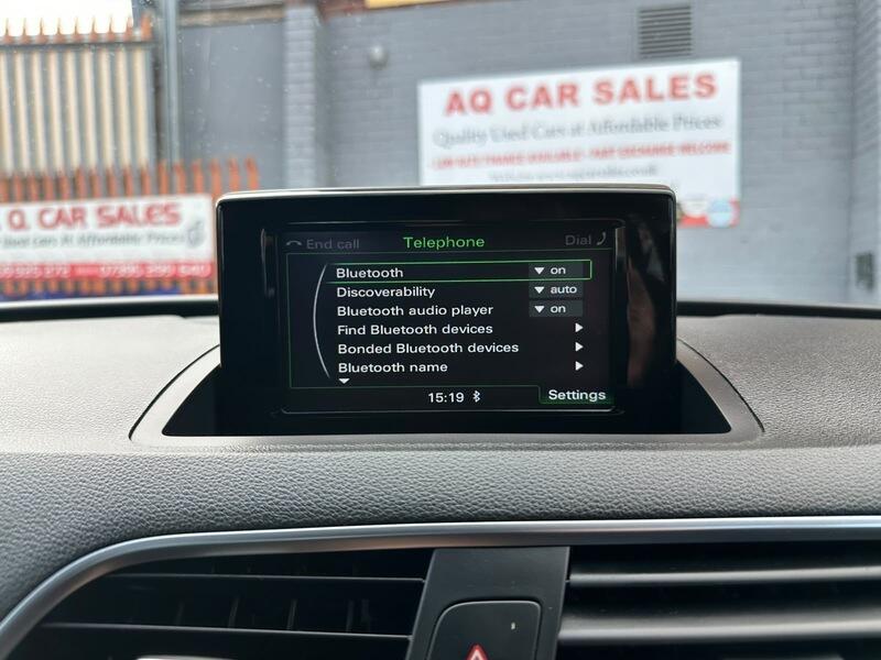 Audi Q3 view 26