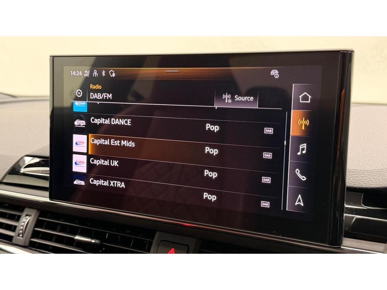 Audi S5 view 26