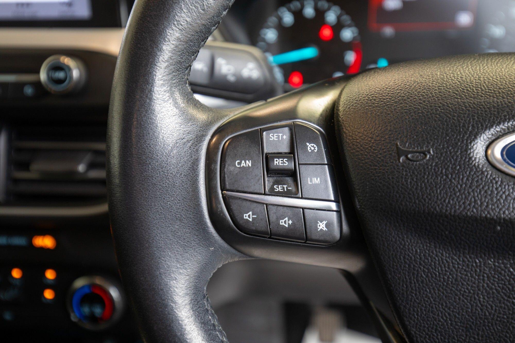 Ford Focus view 14