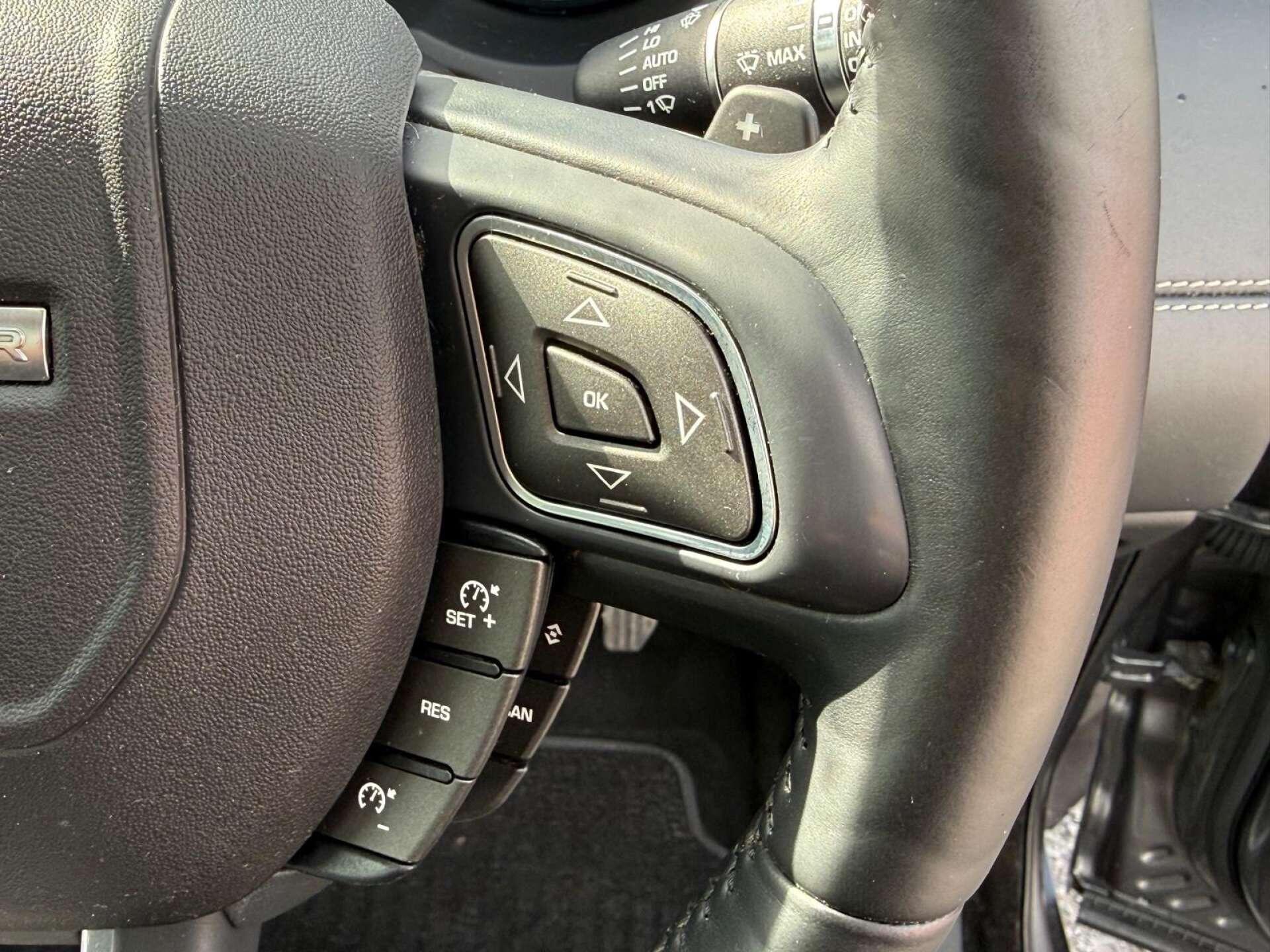 Land Rover Range Rover Evoque view 47