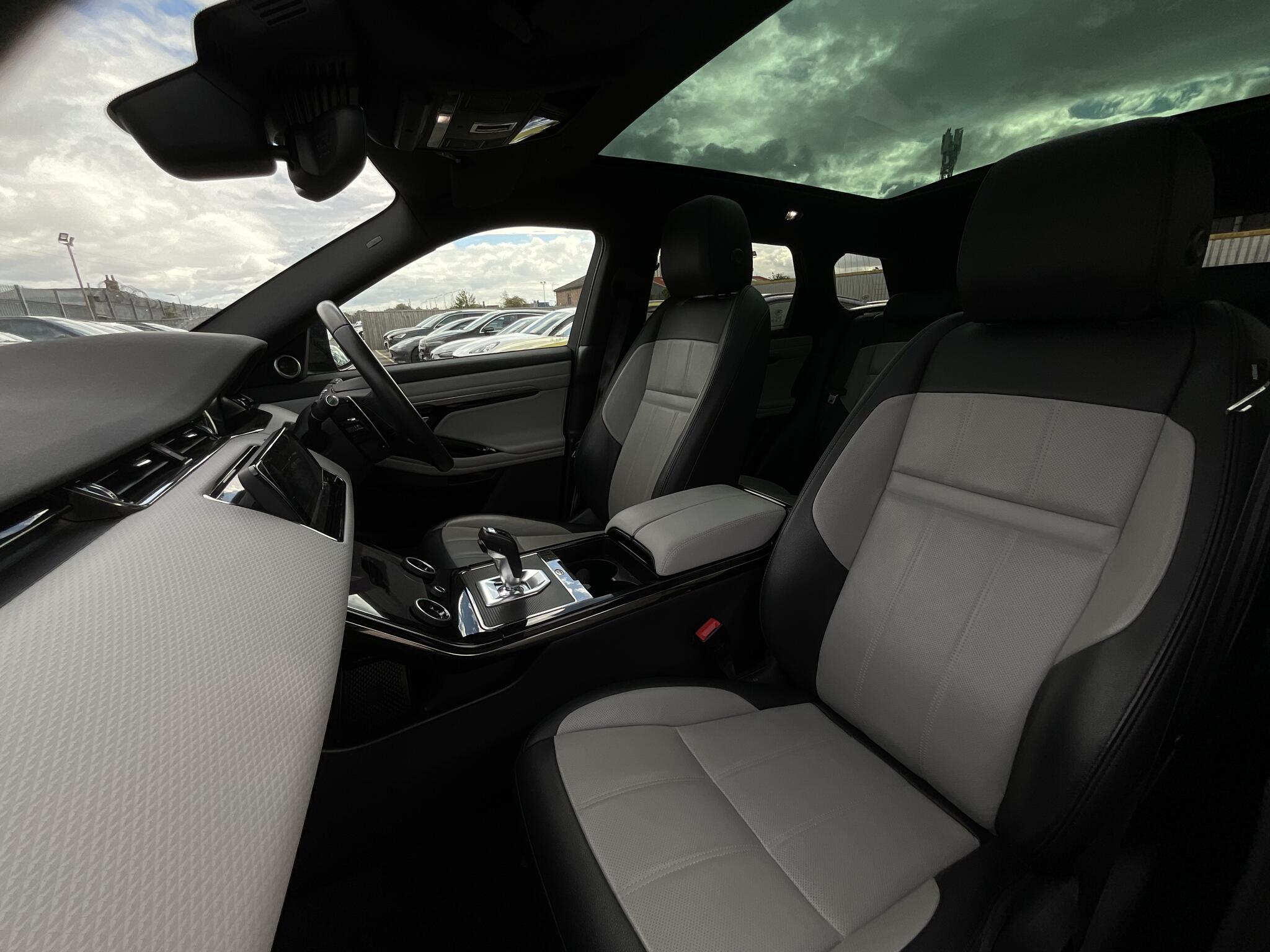 Land Rover Range Rover Evoque view 17