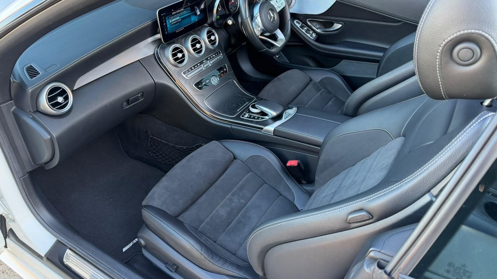 Mercedes-Benz C-Class view 8